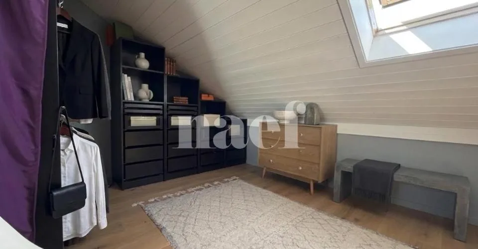 Spacieux duplex de 4.5 pièces d'environ 148 m² à Founex – Vue dégagée sur le lac et les montagnes