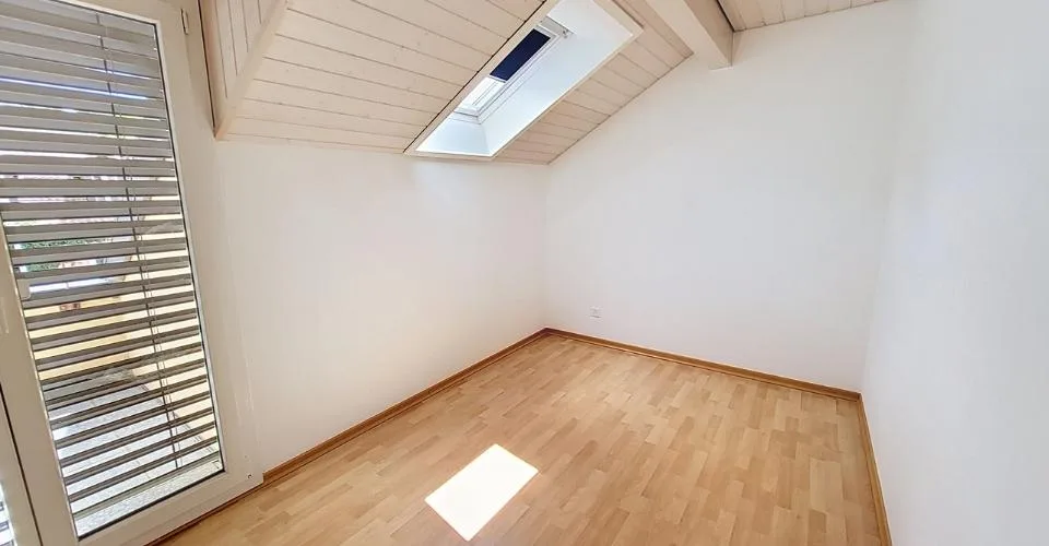 Appartement 3.5 pces de 119 m2 avec balcon à Chabrey - VD