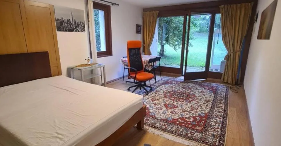Joli studio meublé