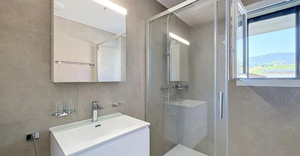 Magnifique appartement de 3.5 pièces dans construction neuve Minergie situé à Mathod