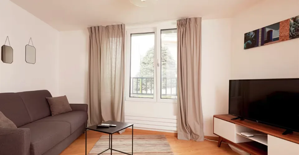 Appartement confortable et central d'une chambre avec terrasse sur le toit, Lausanne !