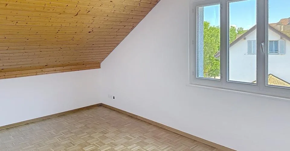 Spacieux duplex de 5.5 pièces au coeur de Crassier