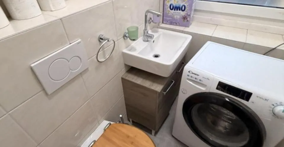 Chambre meublée à louer dans un appartement de 6 pièces