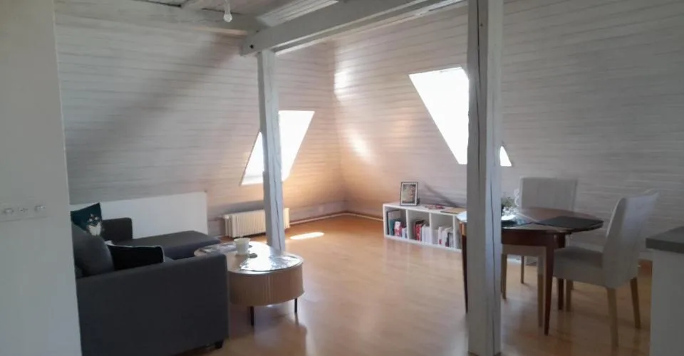 Glion - Route de Caux 15 - appartement de 3.5 pièces dans les combles