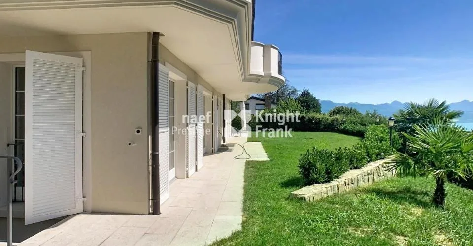 Villa de 7.5 pièces avec vue imprenable sur le lac