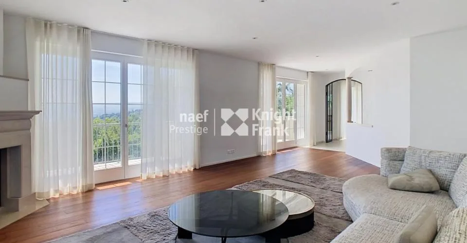 Villa de 7.5 pièces avec vue imprenable sur le lac