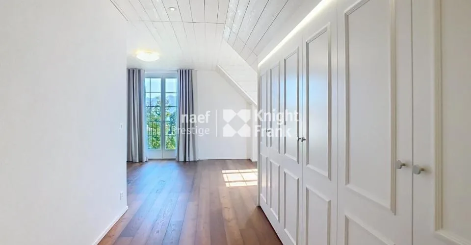 Villa de 7.5 pièces avec vue imprenable sur le lac