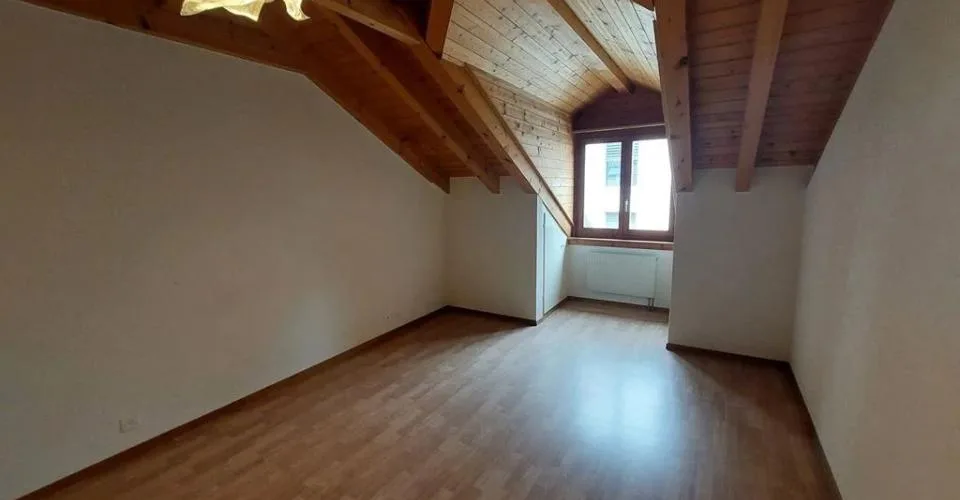 Appartement de 2.5 pièces dans les combles