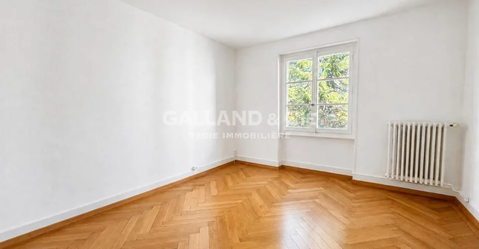 Appartement 1 pièce au 2ème étage