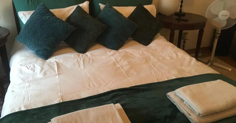 Frontline lakefront furnished Apartment with Spectacular Views – foto 9 di 10