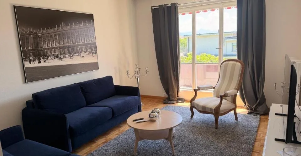 Bel appartement au coeur de la ville de Lausanne de 3.5 pièces au 1er étage (meublé et d'une durée d'une année)