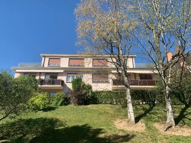 Bel appartement au coeur de la ville de Lausanne de 3.5 pièces au 1er étage (meublé et d'une durée d'une année)
