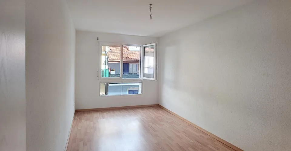 Lumineux appartement de 3.5 pièces d'environ 105m2