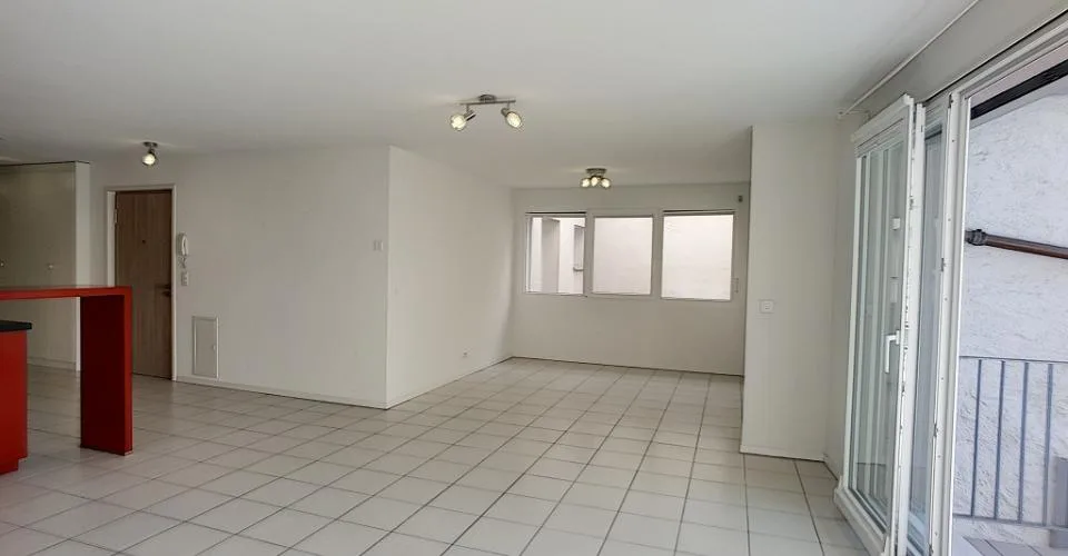 Lumineux appartement de 3.5 pièces d'environ 105m2