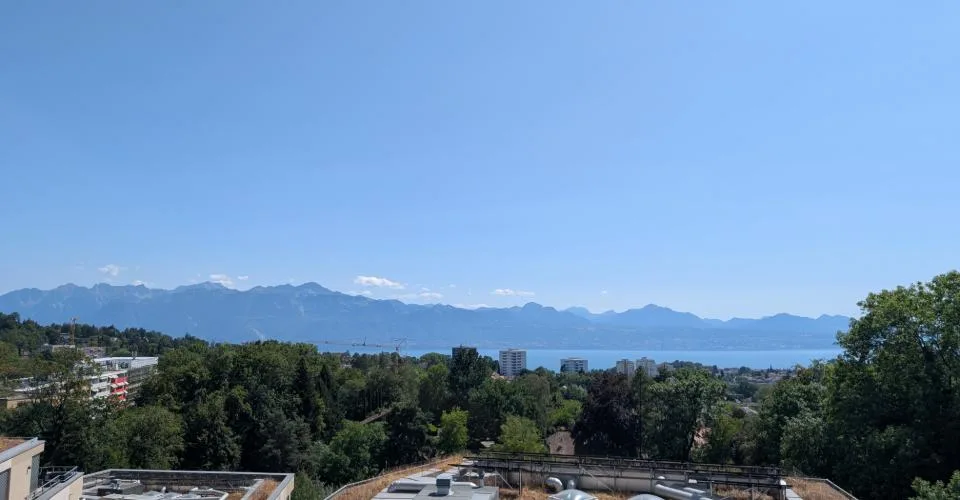 Appartement spacieux en attique de 4.5 pièces"