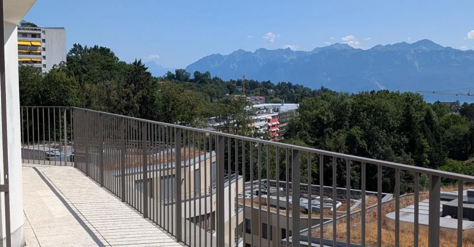Appartement spacieux en attique de 4.5 pièces"