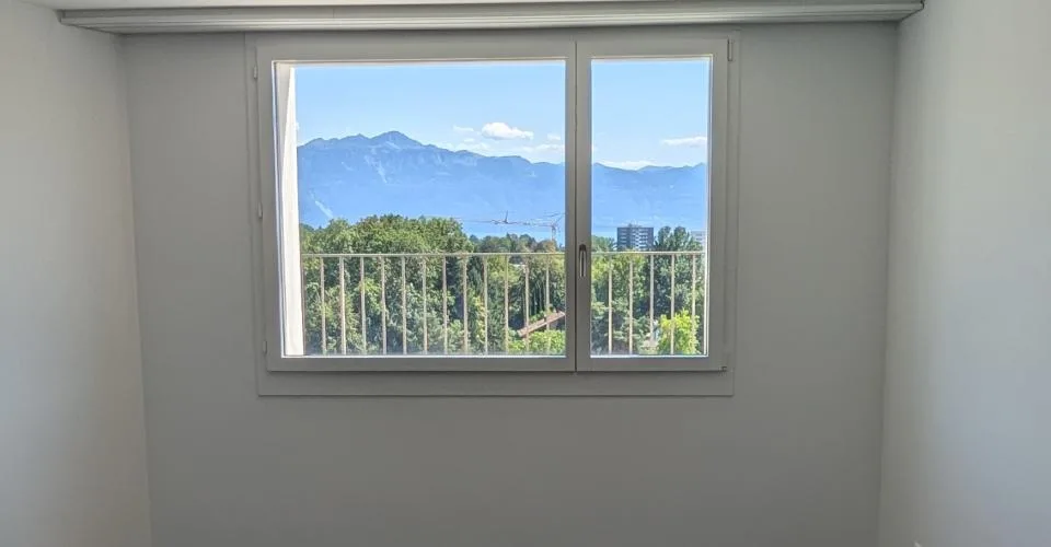 Appartement spacieux en attique de 4.5 pièces"