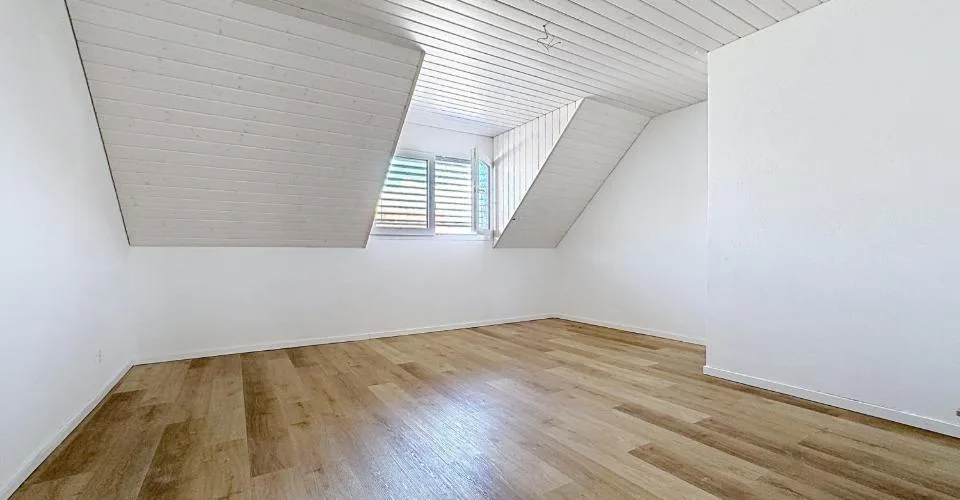 Bel appartement de 3.5 pces au 2ème étage avec balcon