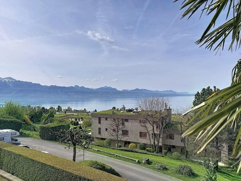 EXCLUSIVITÉ I Magnifique appartement de 4 pièces avec vue lac