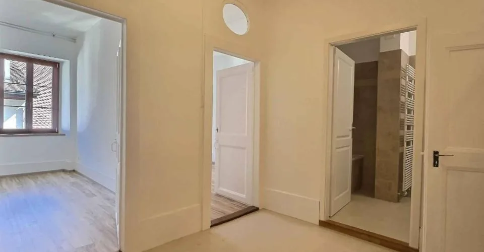 Spacieux logement de 5,5 pièces de charme au cœur de la Vieille-Ville de Cossonay