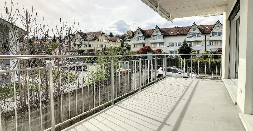 Charmant appartement de 3.5 pièces avec balcon au 1er étage