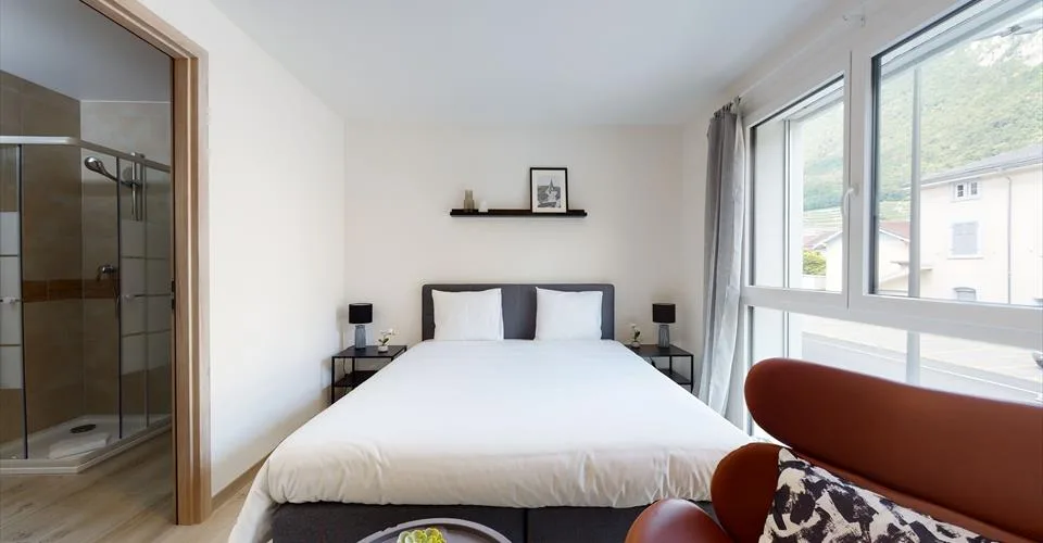 Studio moderne entièrement meublé à Aigle