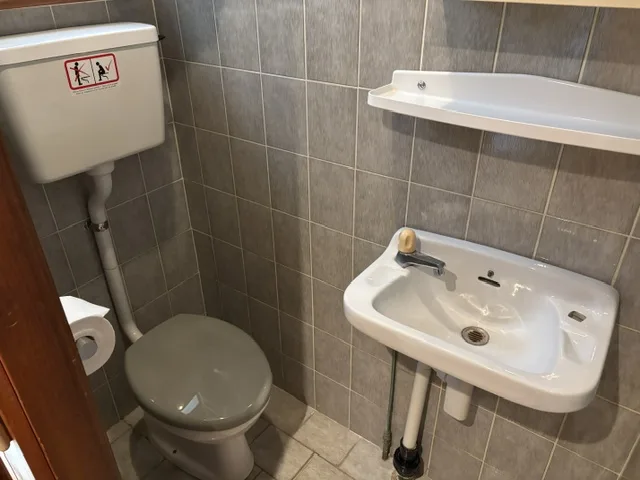 Chalet indépendant avec garage et jardin, proche des commodités