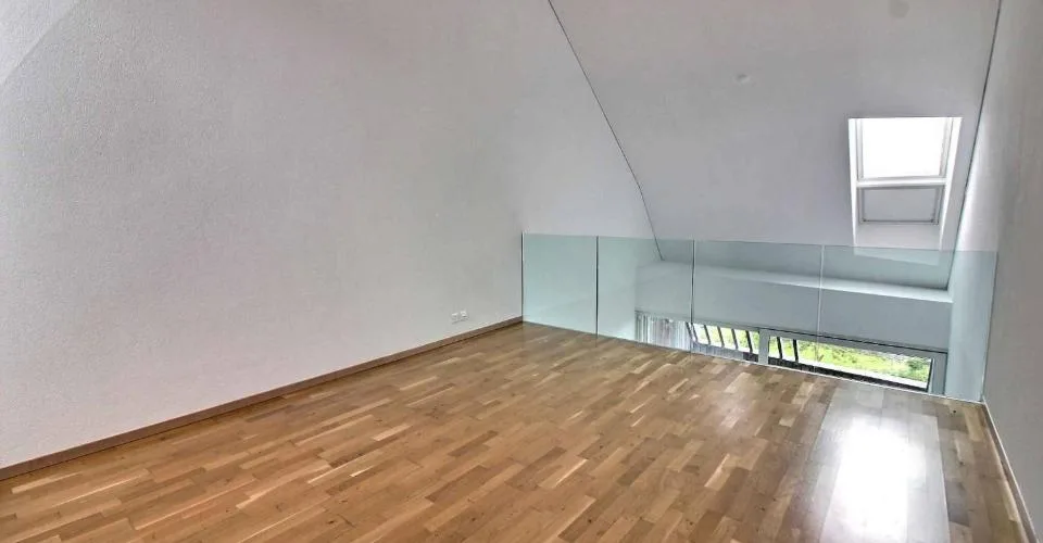 GRATUITE DU PREMIER LOYER NET - Superbe appartement 3.5 pièces avec mezzanine et loggia à Gollion
