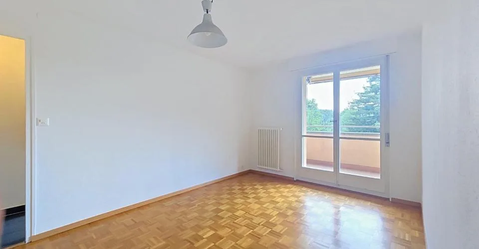 Appartement de 2 pièces au 3ème étage, centré et proche des commodités
