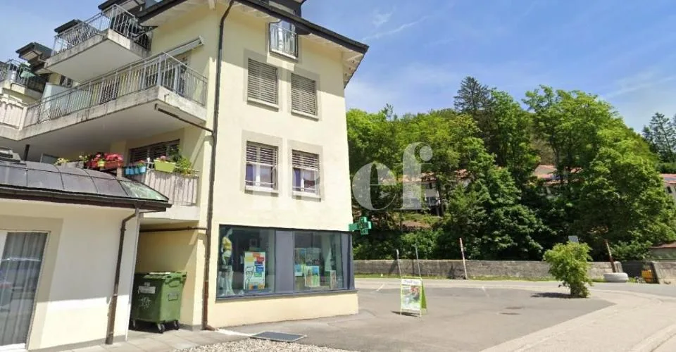 Bel appartement de 3 pièces au 2ème étage avec grand balcon