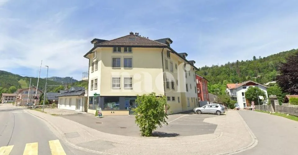 Bel appartement de 3 pièces au 2ème étage avec grand balcon