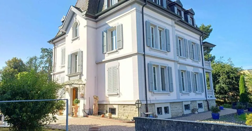 Dans une maison de maître, 3.5 pièces avec cachet