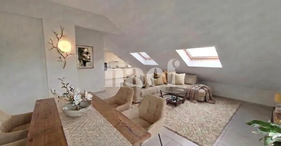 Au centre de Founex - bel appartement de 3 pièces d'env. 82m2 dans les combles