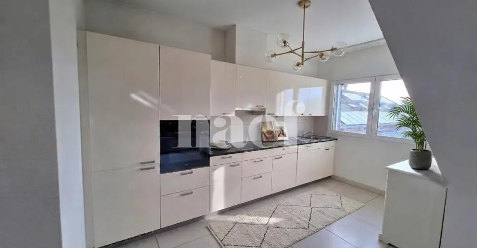 Au centre de Founex - bel appartement de 3 pièces d'env. 82m2 dans les combles