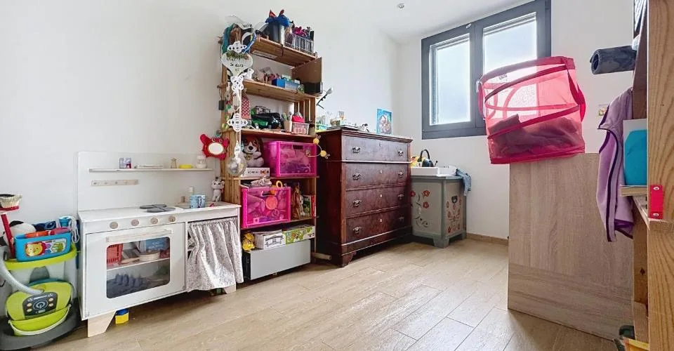LOYER TOUT INCLUS - Appartement de 4.5 au 2ème étage avec balcon