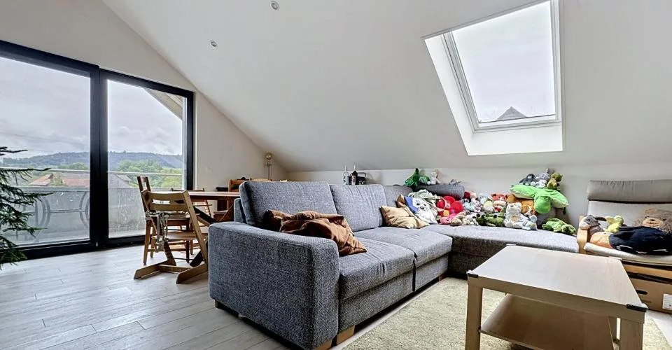 LOYER TOUT INCLUS - Appartement de 4.5 au 2ème étage avec balcon