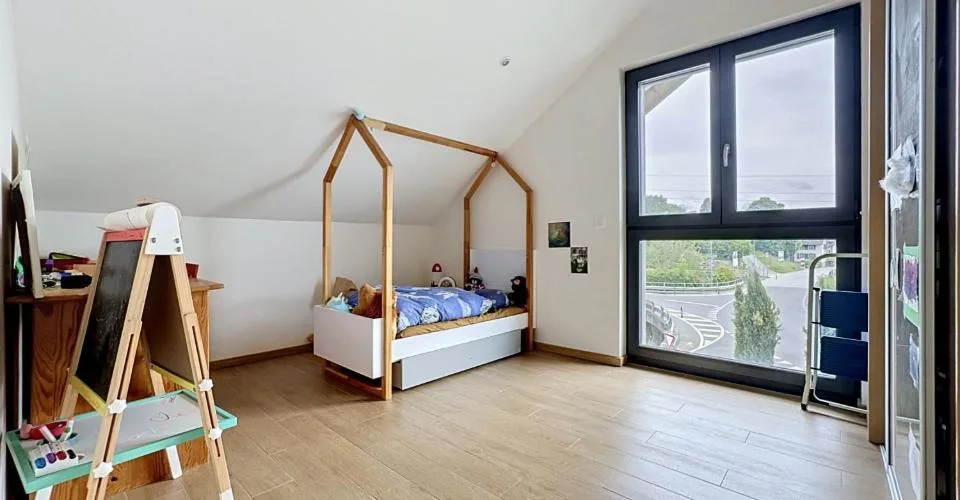 LOYER TOUT INCLUS - Appartement de 4.5 au 2ème étage avec balcon