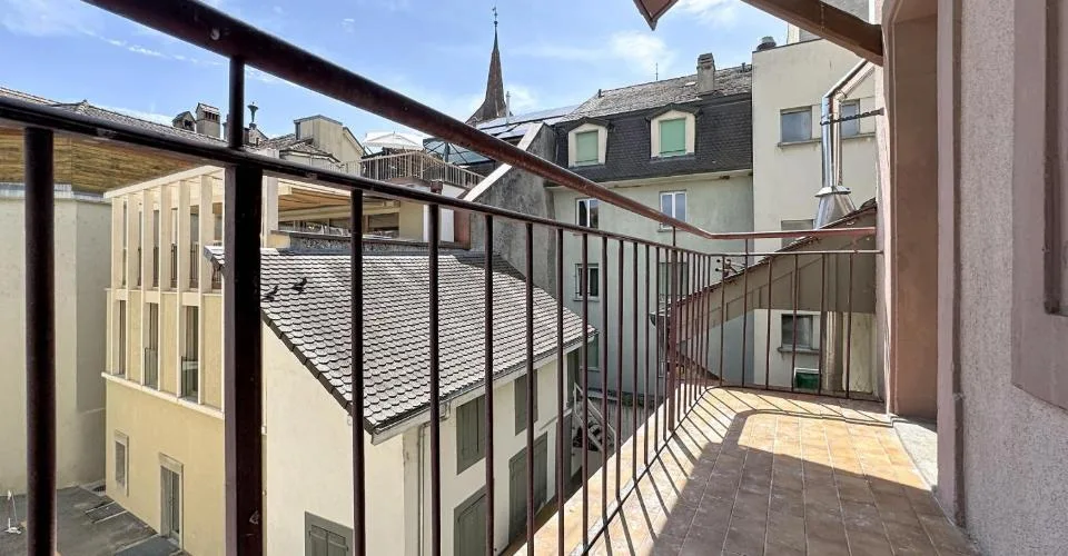 Joli studio avec balcon au 2ème étage
