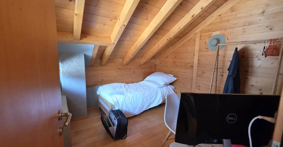 A louer à l'année charmant chalet