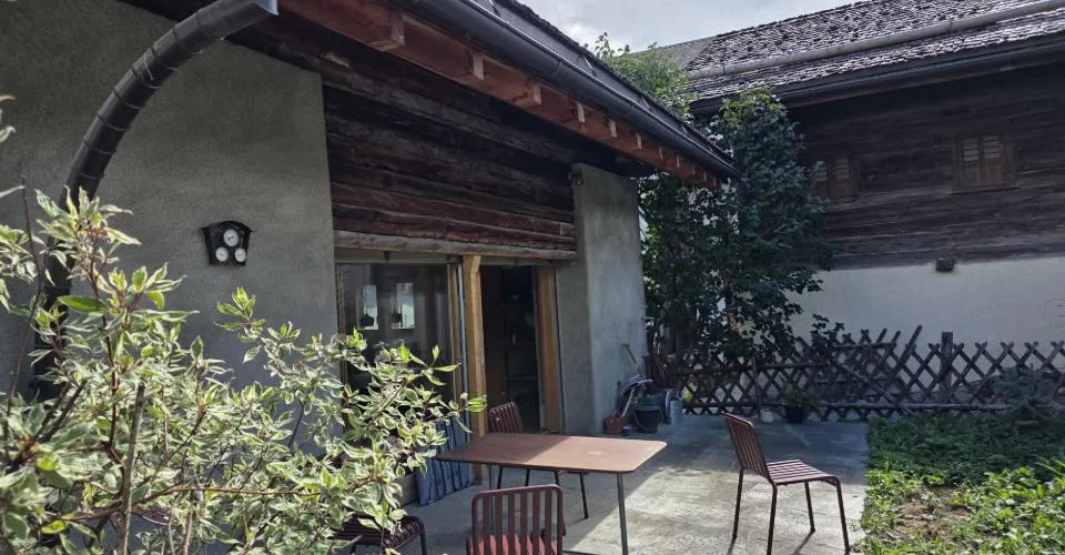 A louer à l'année charmant chalet