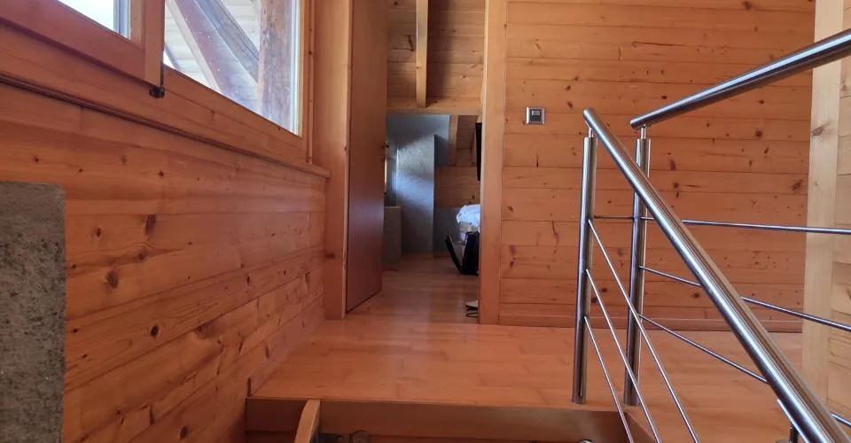 A louer à l'année charmant chalet