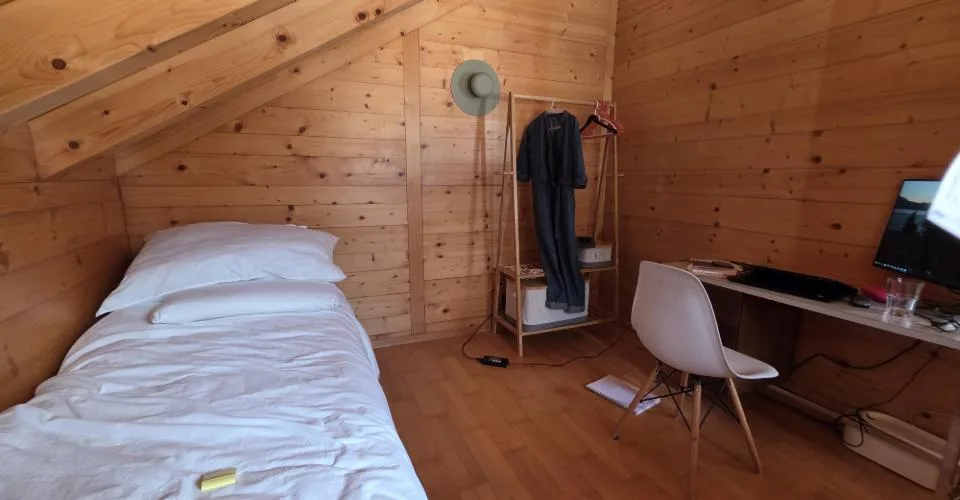 A louer à l'année charmant chalet
