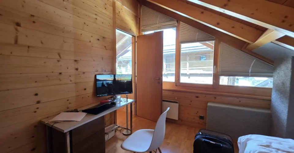 A louer à l'année charmant chalet