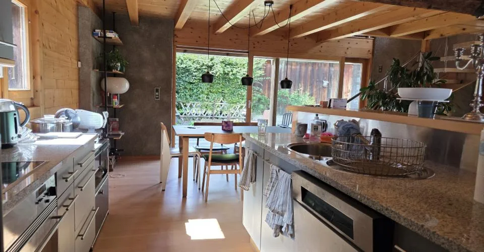 A louer à l'année charmant chalet