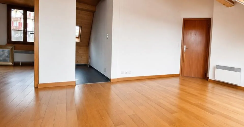 Appartement 2,5 pièces - Pieds dans l'eau