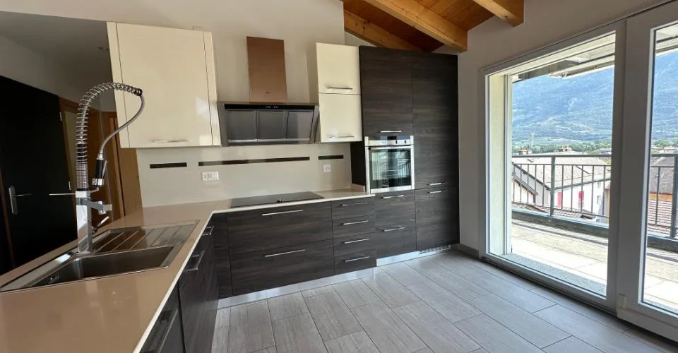 Appartement de 4.5 pces idéalement situé au coeur de Fully