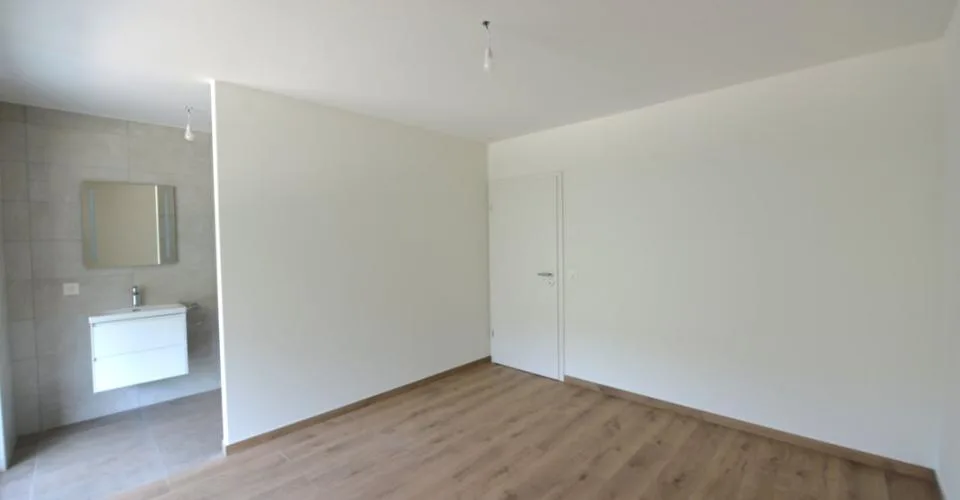 00874 - App. Appartement 2½ pièces - Immeuble Alegria - Uvrier