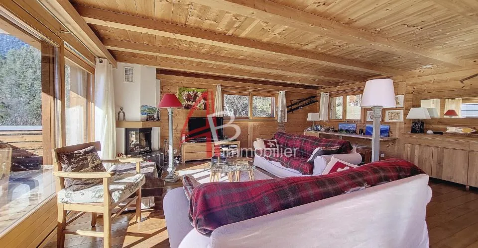 Chalet de luxe à louer à l’année – 6 pièces – 232 m² – Val de Bagnes (Cries).
