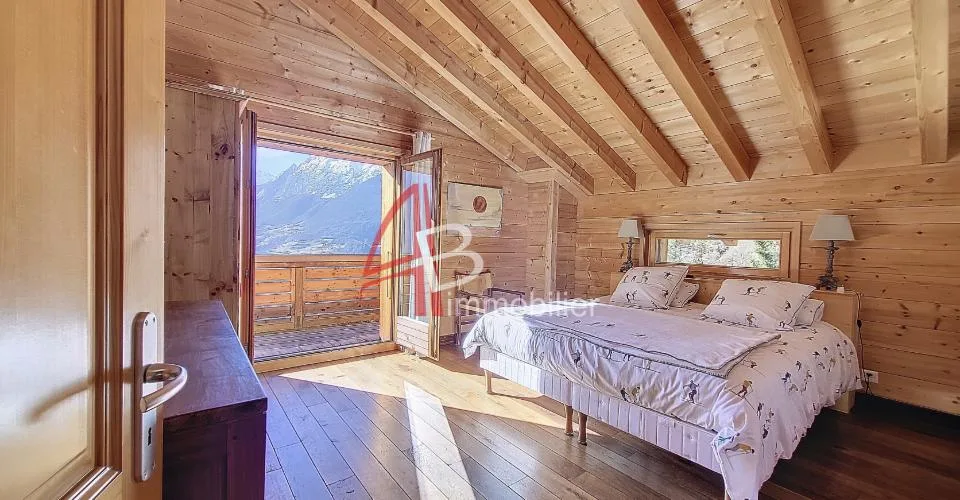 Chalet de luxe à louer à l’année – 6 pièces – 232 m² – Val de Bagnes (Cries).