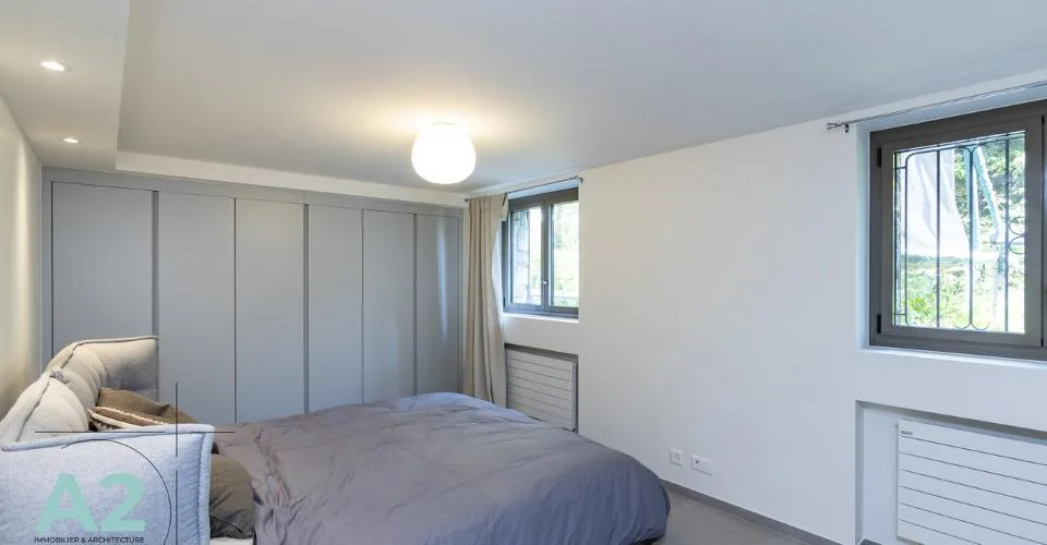 Magnifique chalet entièrement rénové en 2024 – Foto 12 von 13